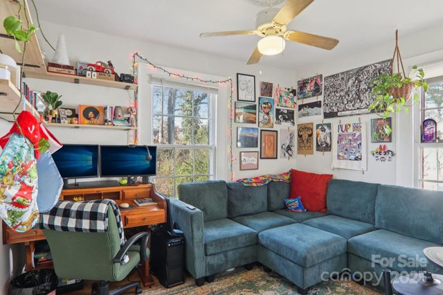 136 Half Circle Lane, Hendersonville, NC 28791