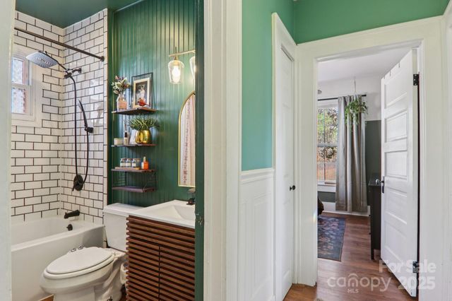 136 Half Circle Lane, Hendersonville, NC 28791