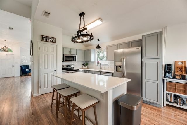 104 Bent Creek Court, Waxahachie, TX 75165