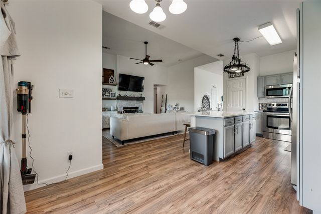 104 Bent Creek Court, Waxahachie, TX 75165