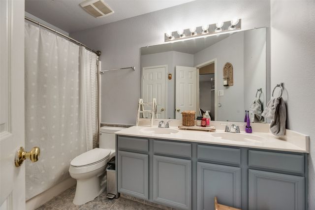 104 Bent Creek Court, Waxahachie, TX 75165