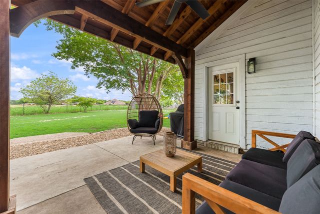 104 Bent Creek Court, Waxahachie, TX 75165