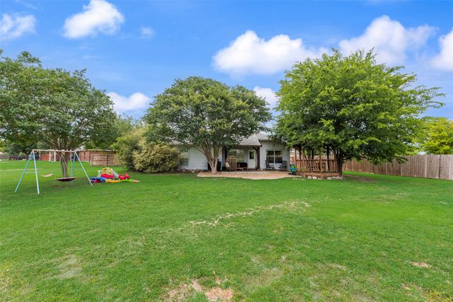 104 Bent Creek Court, Waxahachie, TX 75165