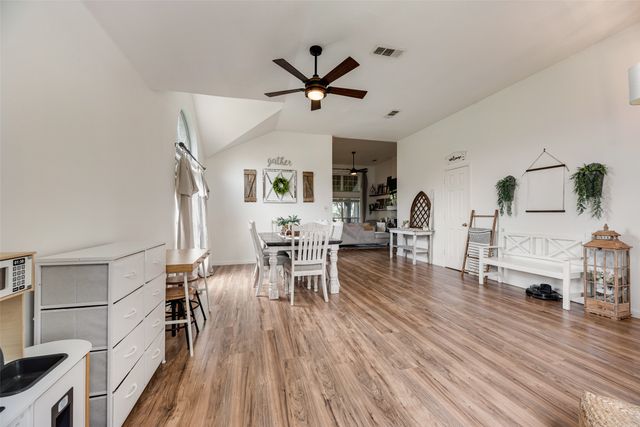 104 Bent Creek Court, Waxahachie, TX 75165