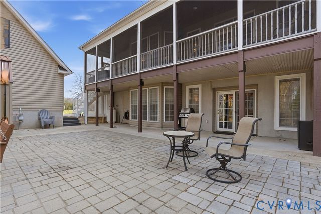 25 Tara Woods Dr, Bumpass, VA 23024