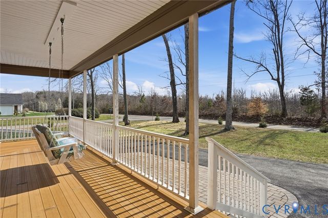25 Tara Woods Dr, Bumpass, VA 23024