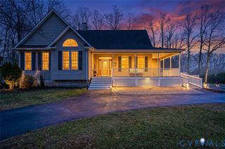 25 Tara Woods Dr, Bumpass, VA 23024