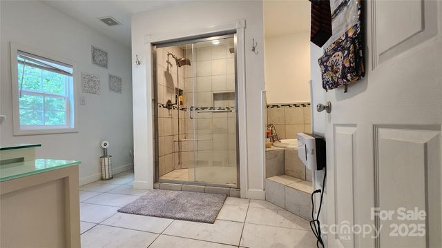 1235 Sulphur Springs Road, Waynesville, NC 28786