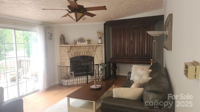 1235 Sulphur Springs Road, Waynesville, NC 28786