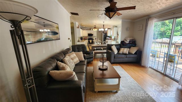 1235 Sulphur Springs Road, Waynesville, NC 28786