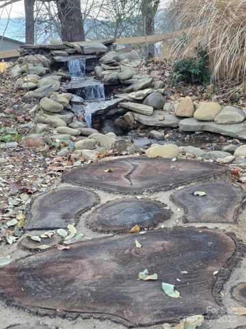 1235 Sulphur Springs Road, Waynesville, NC 28786