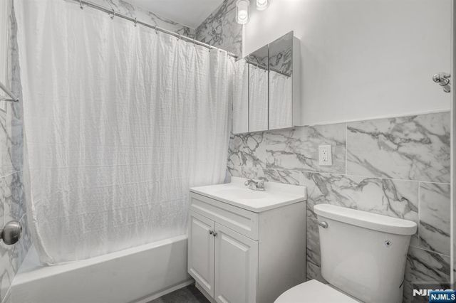 243 Ellis Avenue, Irvington, NJ 07111