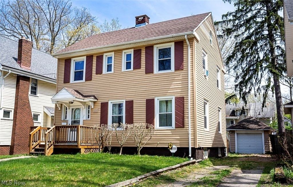 335 Beechwood Drive, Akron, OH 44320