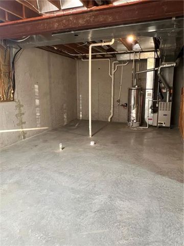 109 NW 90th Place, Kansas City, MO 64155