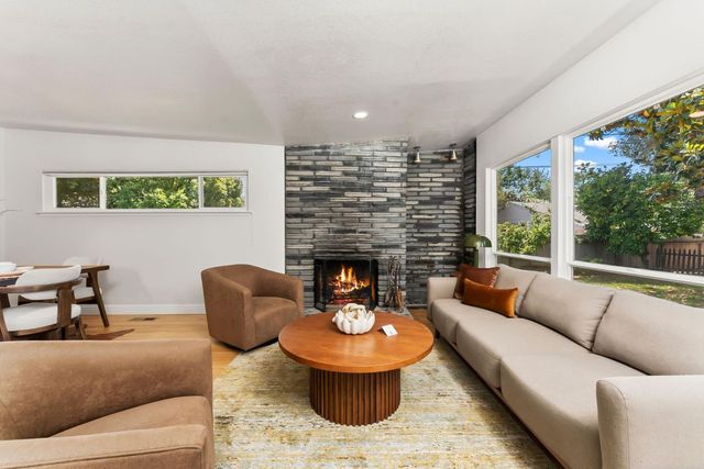 4935 Fair Oaks Blvd, Carmichael, CA 95608