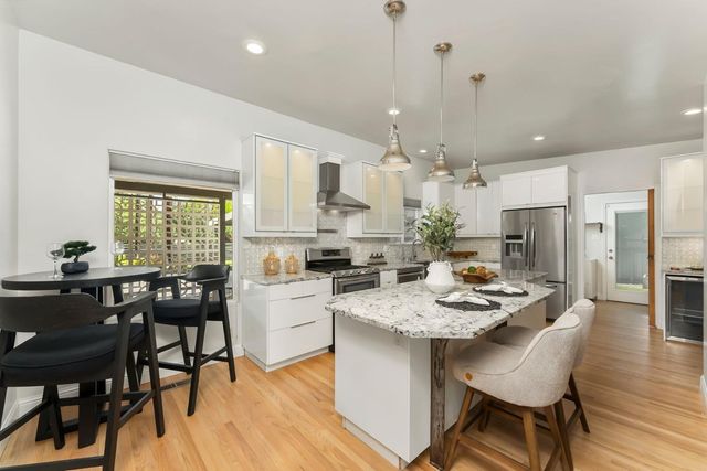 4935 Fair Oaks Blvd, Carmichael, CA 95608