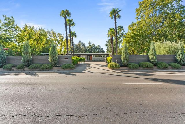 4935 Fair Oaks Blvd, Carmichael, CA 95608