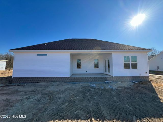 311 Creeks Edge Drive, Pikeville, NC 27863