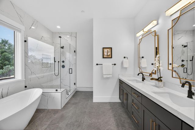 2056 Long View Dr, Meadow Vista, CA 95722