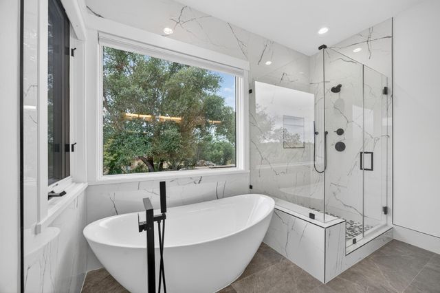 2056 Long View Dr, Meadow Vista, CA 95722
