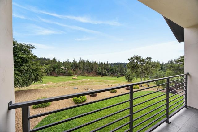 2056 Long View Dr, Meadow Vista, CA 95722