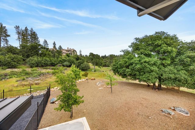 2056 Long View Dr, Meadow Vista, CA 95722