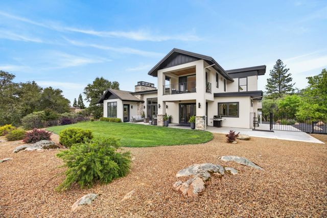 2056 Long View Dr, Meadow Vista, CA 95722