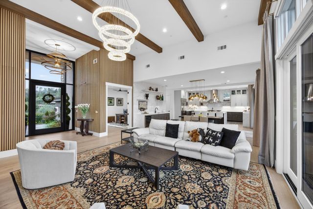 2056 Long View Dr, Meadow Vista, CA 95722