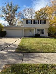 30201 Canterbury Drive, Southfield, MI 48076