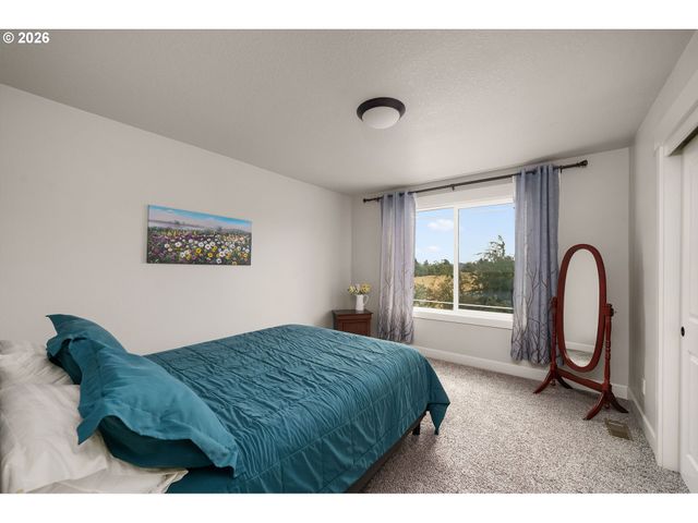 19836 CHERRYWOOD Way, Oregon City, OR 97045