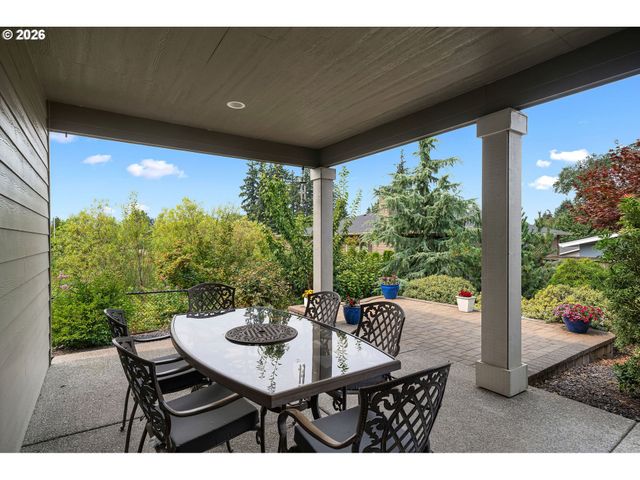 19836 CHERRYWOOD Way, Oregon City, OR 97045