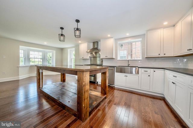 2842 HAVERFORD RD, Ardmore, PA 19003
