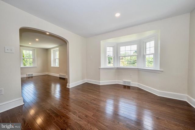 2842 HAVERFORD RD, Ardmore, PA 19003