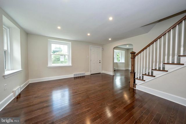 2842 HAVERFORD RD, Ardmore, PA 19003