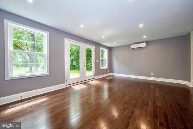 2842 HAVERFORD RD, Ardmore, PA 19003