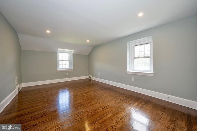2842 HAVERFORD RD, Ardmore, PA 19003