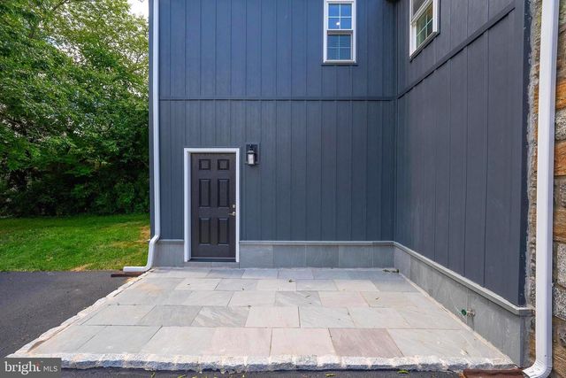 2842 HAVERFORD RD, Ardmore, PA 19003