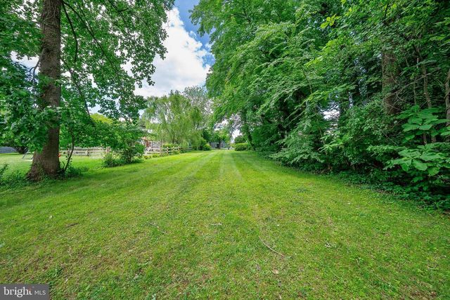 2842 HAVERFORD RD, Ardmore, PA 19003