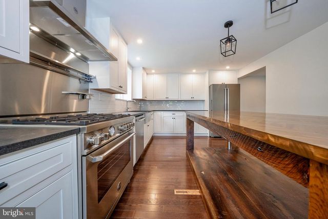 2842 HAVERFORD RD, Ardmore, PA 19003