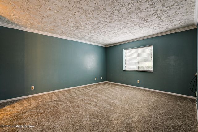 1600 Gardiner Ln 104, Louisville, KY 40205