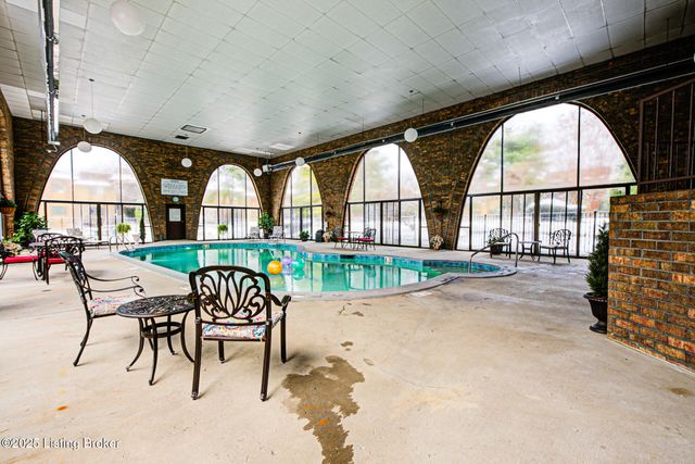 1600 Gardiner Ln 104, Louisville, KY 40205