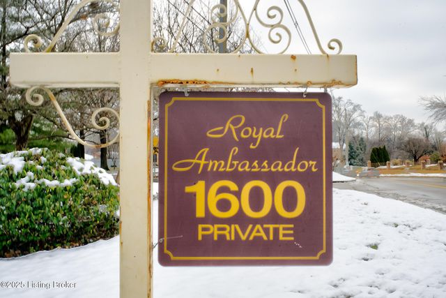 1600 Gardiner Ln 104, Louisville, KY 40205