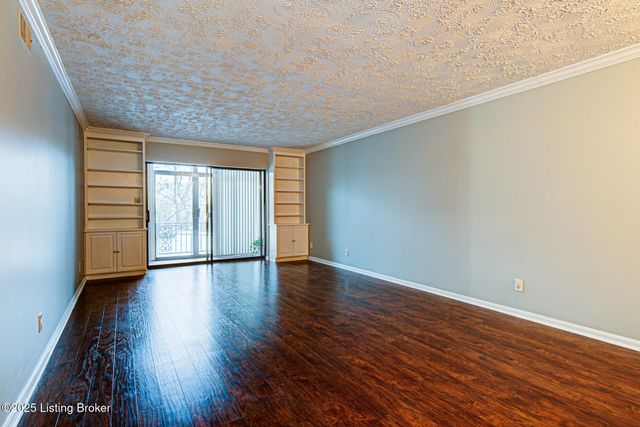 1600 Gardiner Ln 104, Louisville, KY 40205