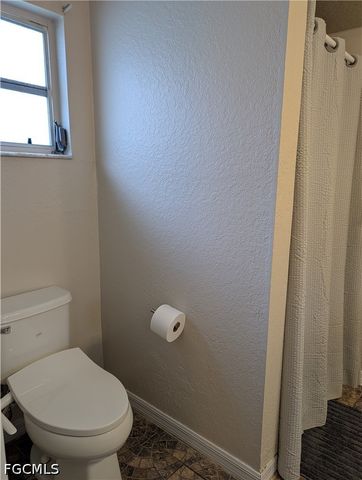 827 NE 17th ST, Cape Coral, FL 33909