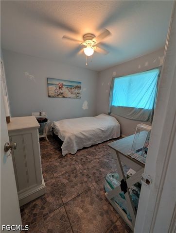 827 NE 17th ST, Cape Coral, FL 33909