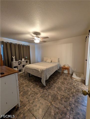827 NE 17th ST, Cape Coral, FL 33909