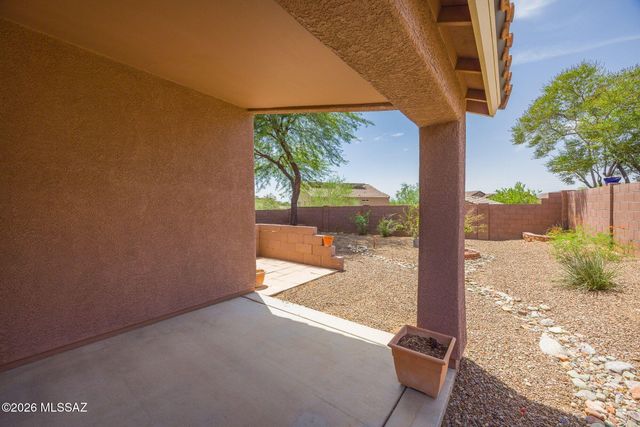 39194 S Rodeo Buckle Drive, Tucson, AZ 85739