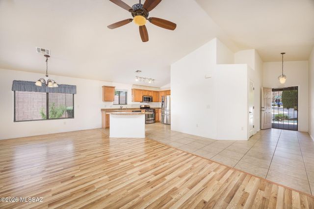 39194 S Rodeo Buckle Drive, Tucson, AZ 85739