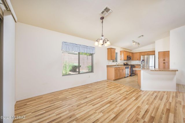 39194 S Rodeo Buckle Drive, Tucson, AZ 85739