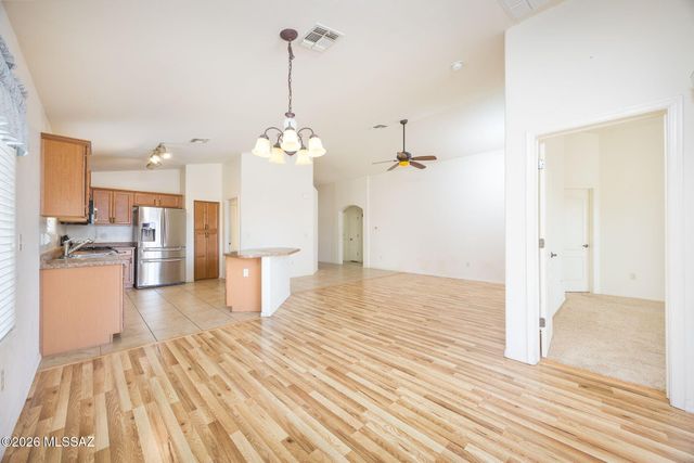 39194 S Rodeo Buckle Drive, Tucson, AZ 85739